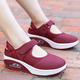 Women Breathable Shoes Nurse Shake Shoes